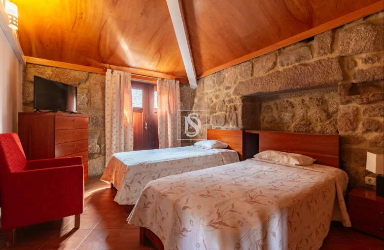 Quinta T10 para Venda em Alhões, Bustelo, Gralheira e Ramires Foto 33