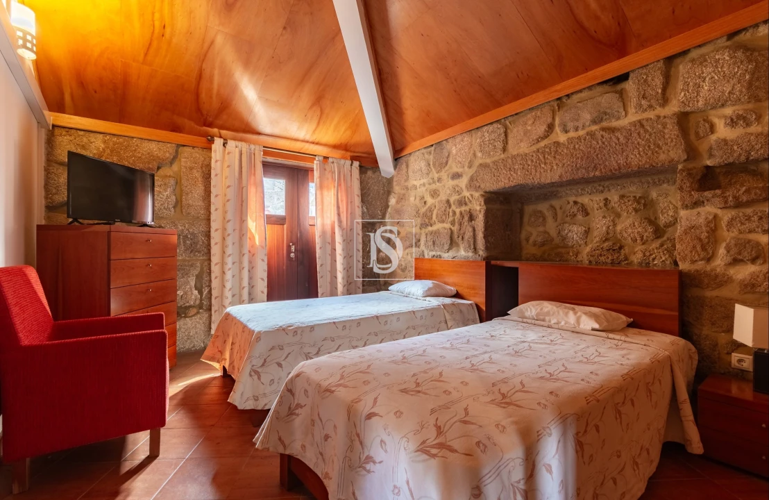 Quinta T10 para Venda em Alhões, Bustelo, Gralheira e Ramires Foto 33