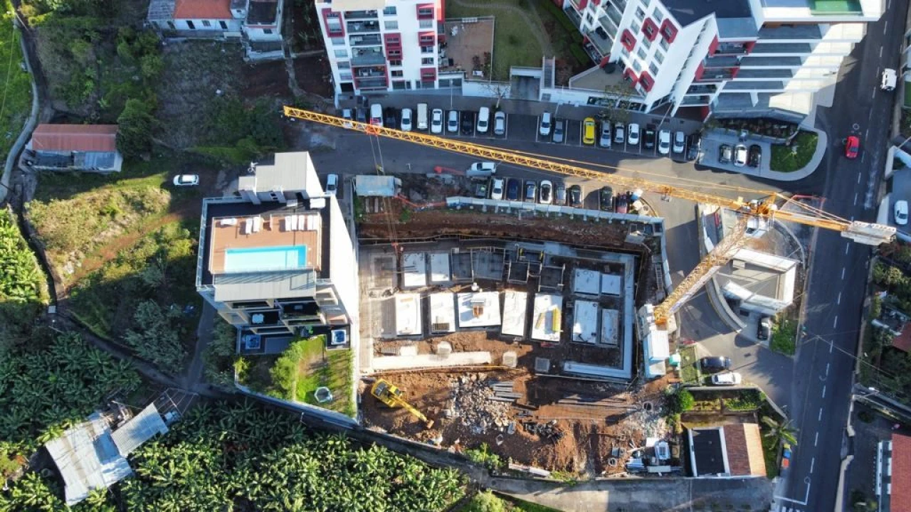 Apartamento T2 para Venda em São Martinho Foto 1