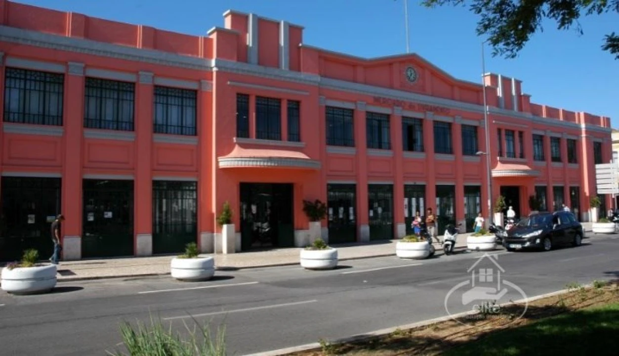 Prédio para Venda em União das Freguesias de Setúbal Foto 8