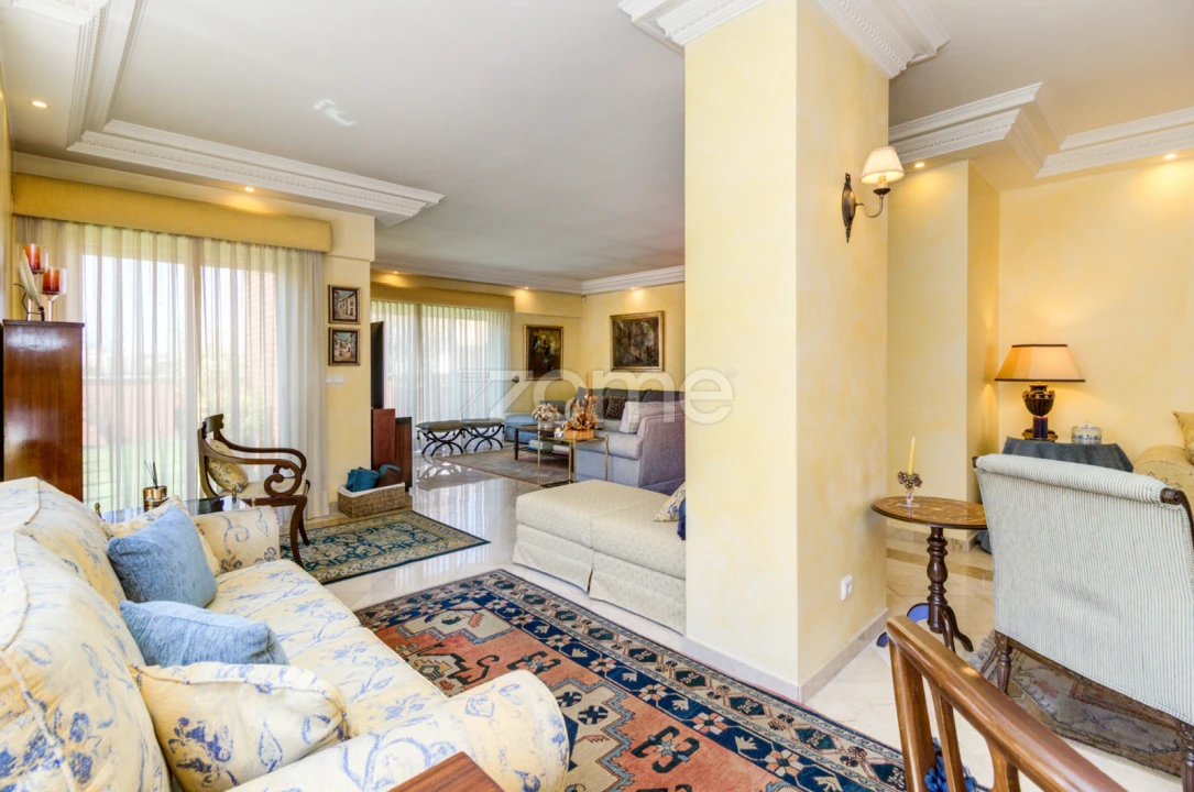 Apartamento T6 para Venda em São Domingos de Benfica Foto 14