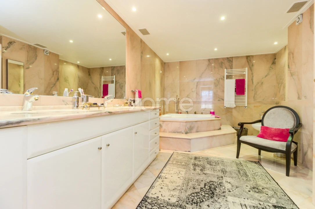 Apartamento T6 para Venda em São Domingos de Benfica Foto 26