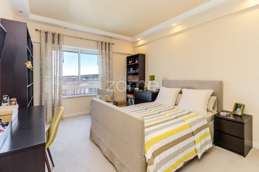 Apartamento T6 para Venda em São Domingos de Benfica Foto 28