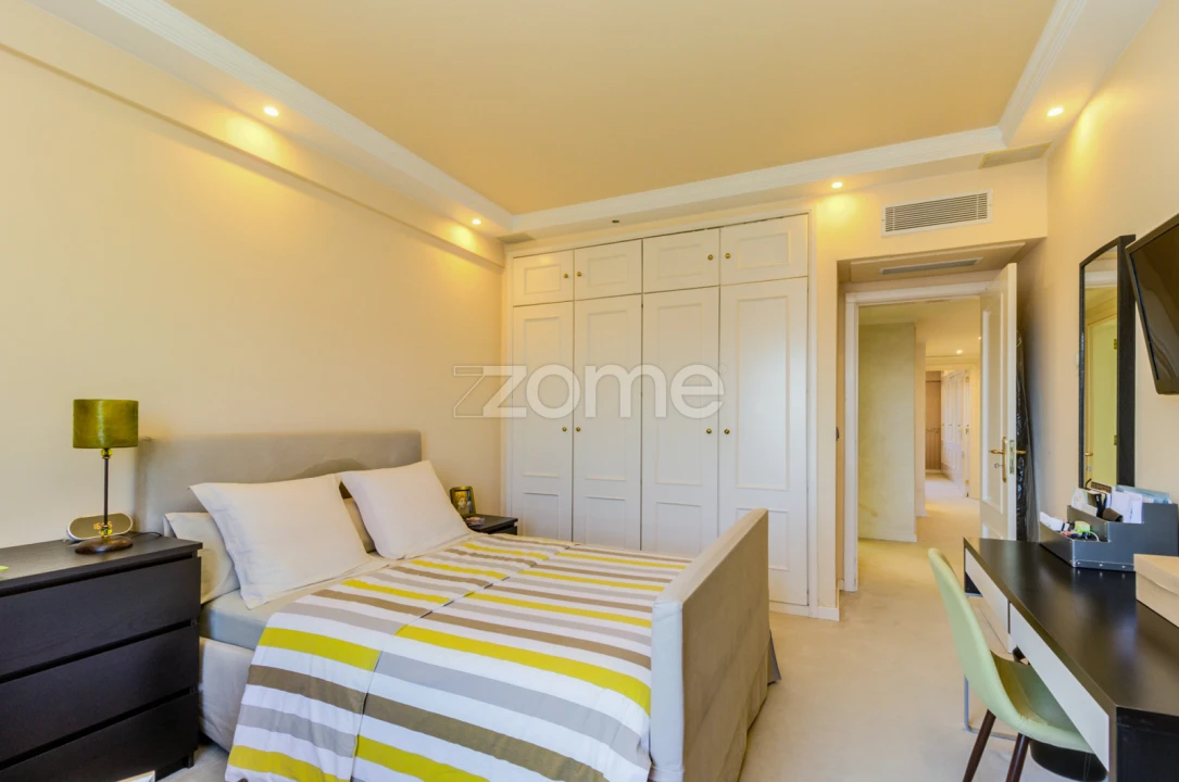 Apartamento T6 para Venda em São Domingos de Benfica Foto 30