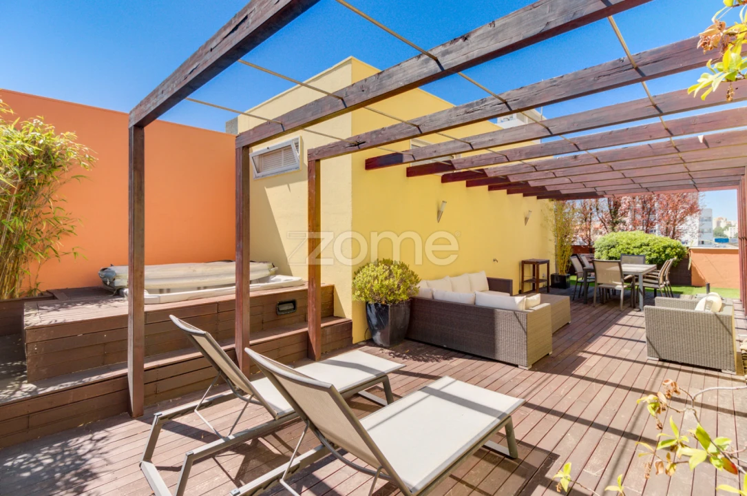 Apartamento T6 para Venda em São Domingos de Benfica Foto 38