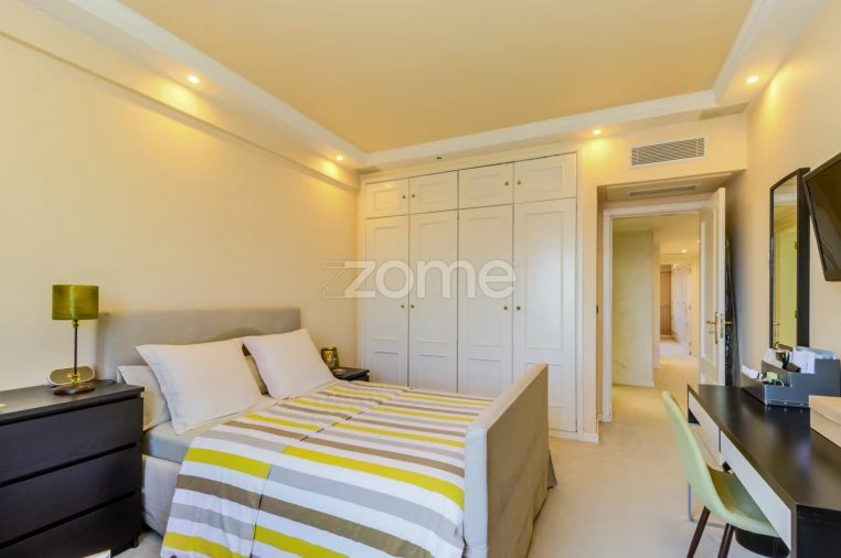 Apartamento T6 para Venda em São Domingos de Benfica Foto 30