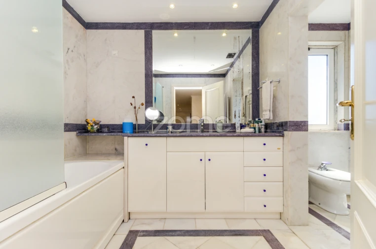 Apartamento T6 para Venda em São Domingos de Benfica Foto 31