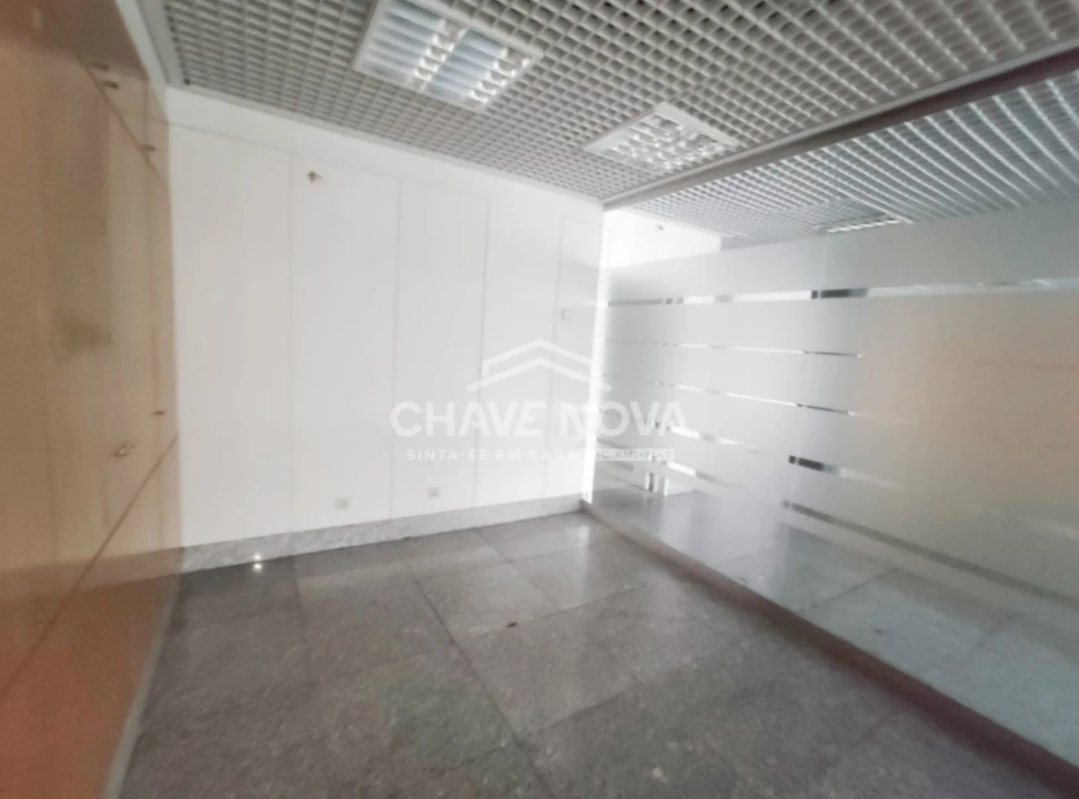 Loja para Arrendamento em Gafanha da Nazaré Foto 7