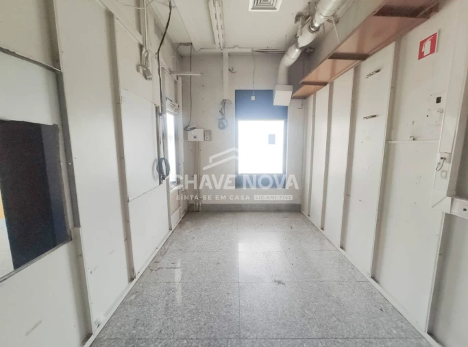 Loja para Arrendamento em Gafanha da Nazaré Foto 9