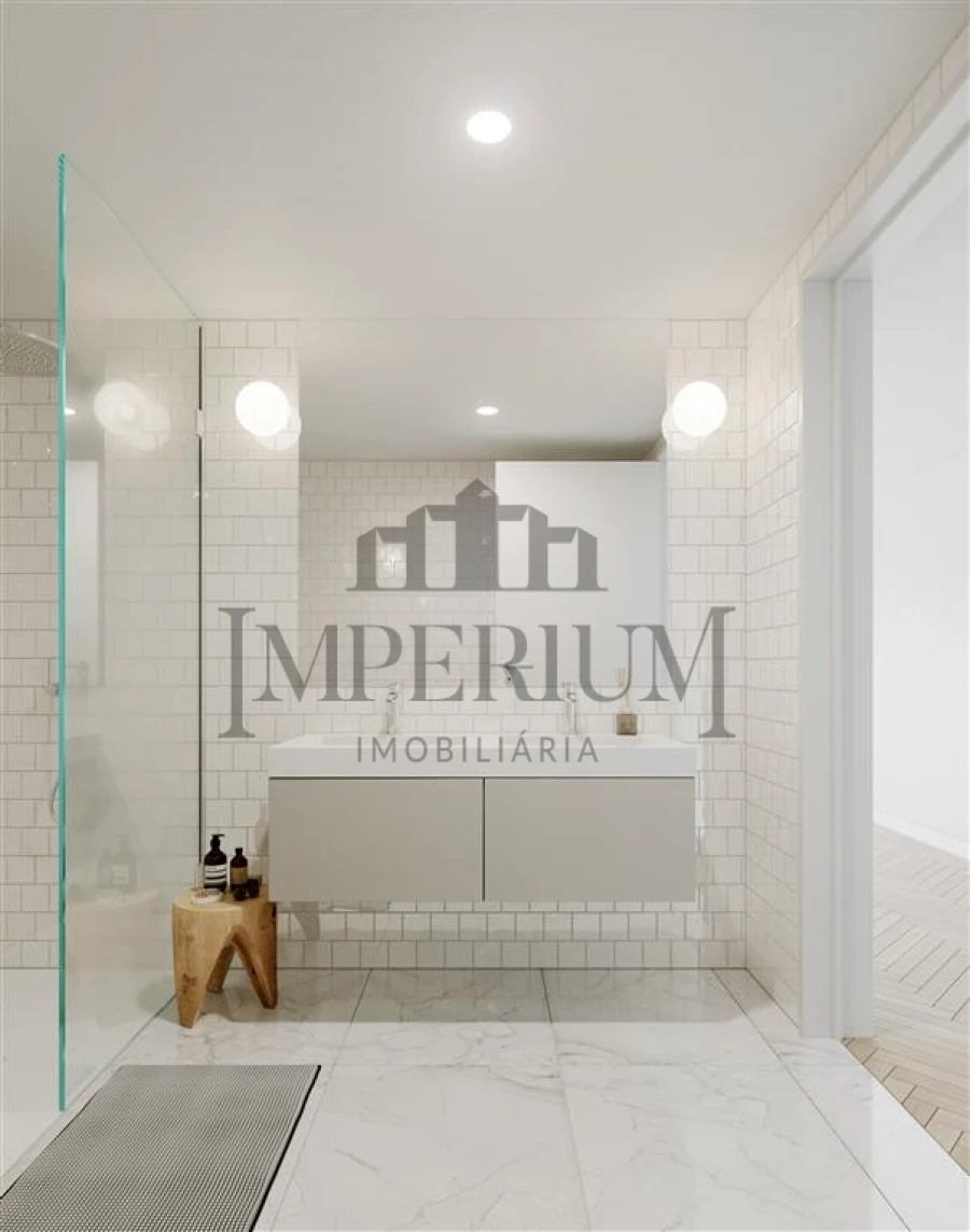 Apartamento T5 para Venda em Beato Foto 6