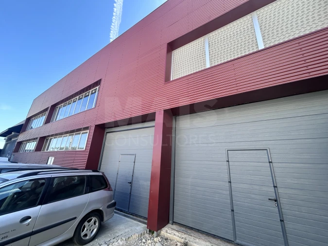 Loja para Venda em Sacavém e Prior Velho Foto 5