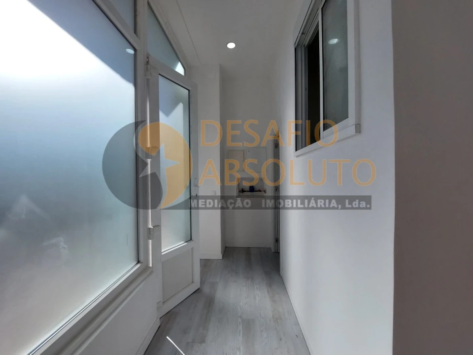 Loja para Venda em Laranjeiro e Feijó Foto 3