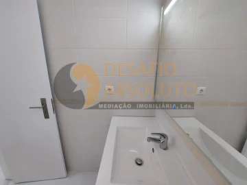 Apartamento para Venda em Corroios