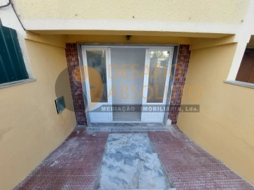 Apartamento para Venda em Corroios