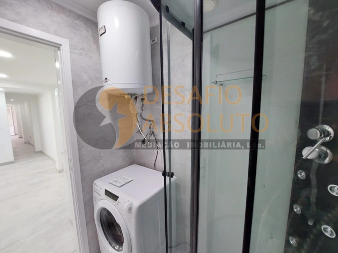 Apartamento para Venda em Corroios Foto 15