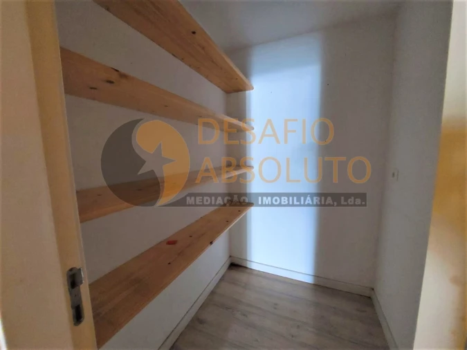 Apartamento para Venda em Corroios Foto 21