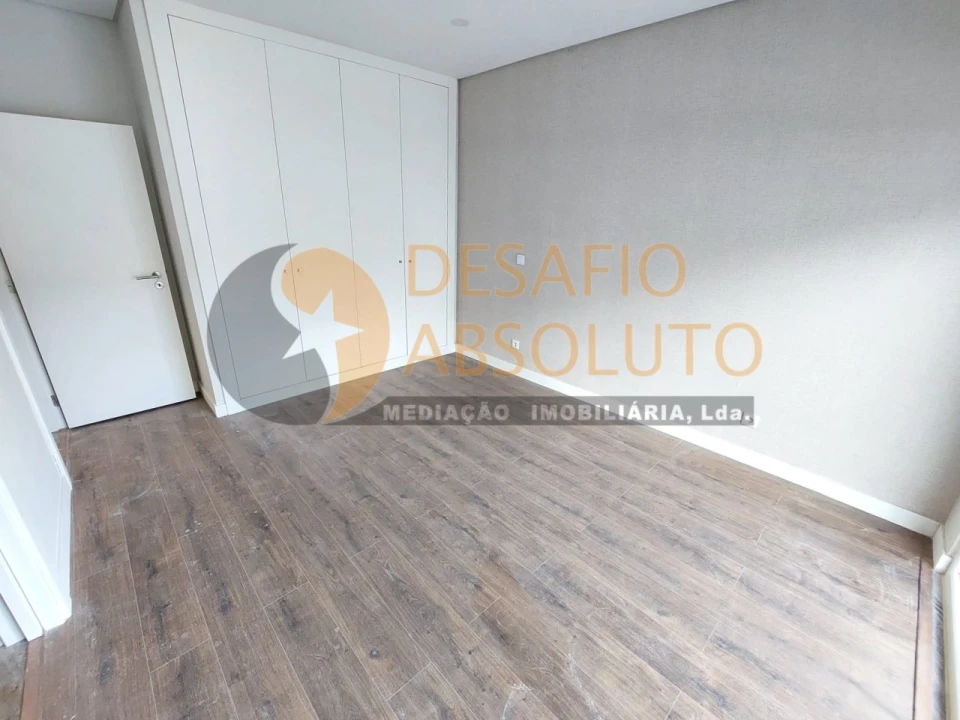 Moradia T5 para Venda em Azeitão (São Lourenço e São Simão) Foto 14