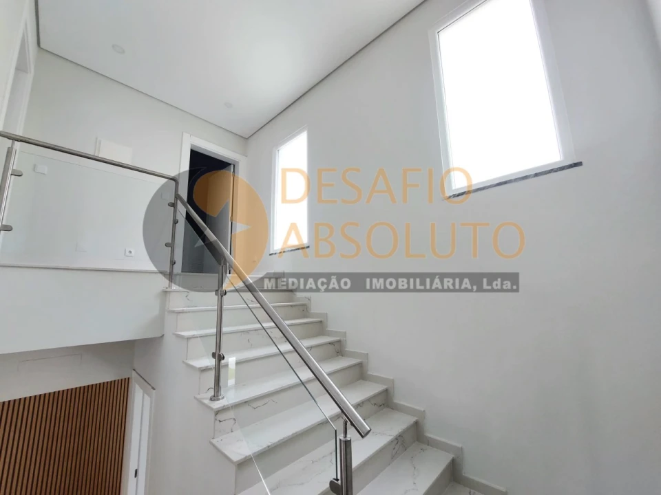 Moradia T5 para Venda em Azeitão (São Lourenço e São Simão) Foto 20