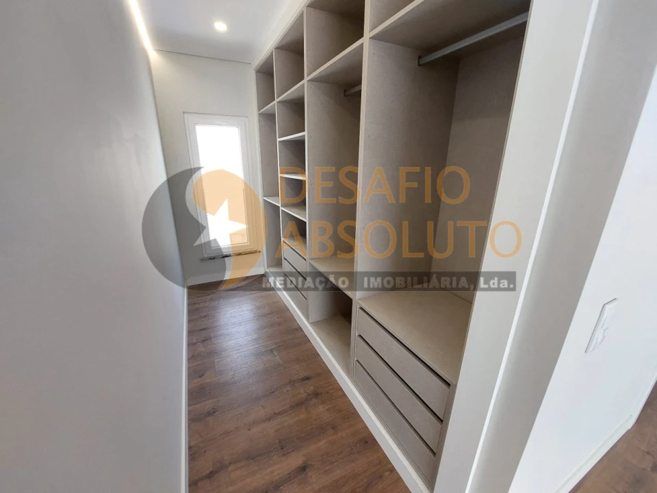 Moradia T5 para Venda em Azeitão (São Lourenço e São Simão) Foto 24