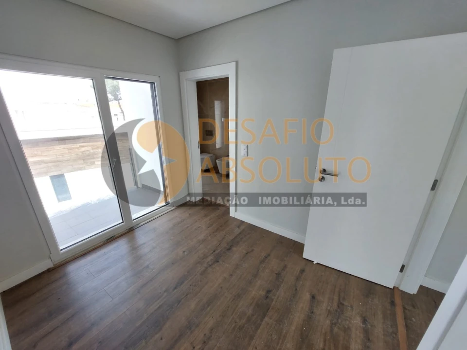 Moradia T5 para Venda em Azeitão (São Lourenço e São Simão) Foto 29