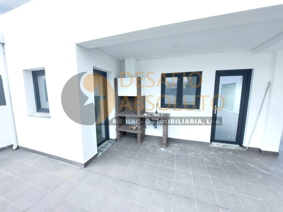 Moradia T5 para Venda em Azeitão (São Lourenço e São Simão) Foto 36