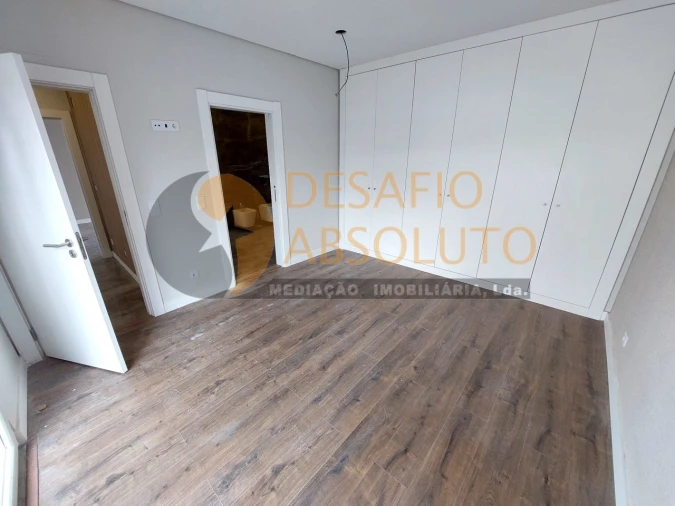 Moradia T5 para Venda em Azeitão (São Lourenço e São Simão) Foto 18