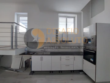 Loja para Venda em Alto do Seixalinho, Santo André e Verderena