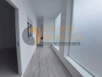 Loja para Venda em Alto do Seixalinho, Santo André e Verderena