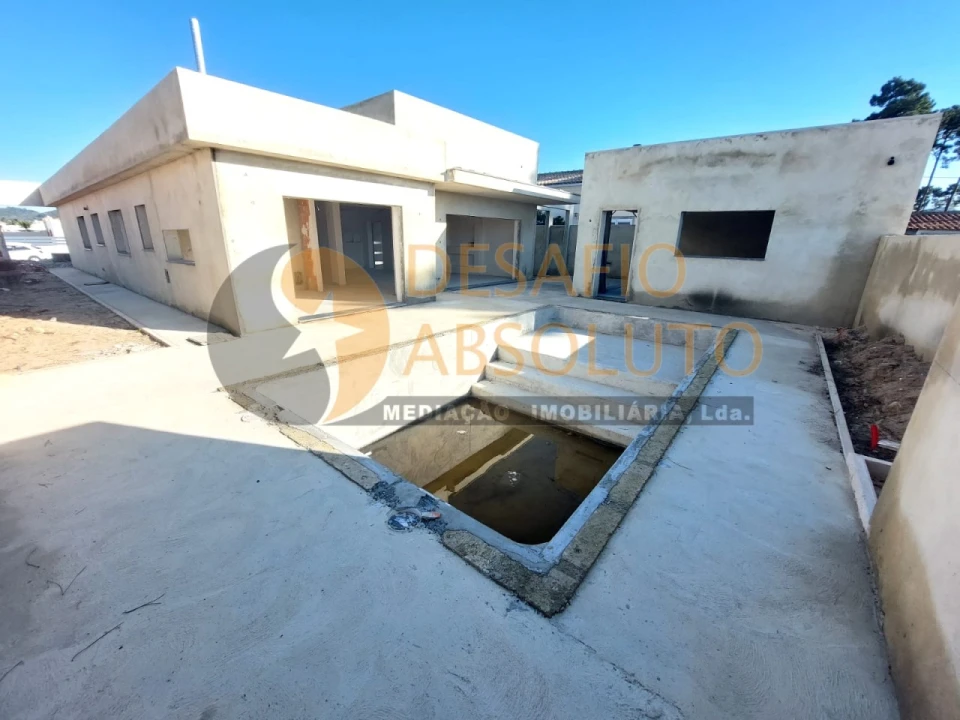 Moradia T5 para Venda em Azeitão (São Lourenço e São Simão) Foto 12