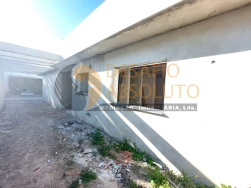 Moradia T5 para Venda em Azeitão (São Lourenço e São Simão)