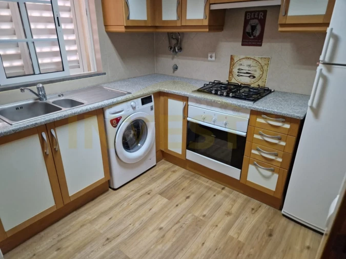 Apartamento T2 para Venda em Quarteira Foto 7