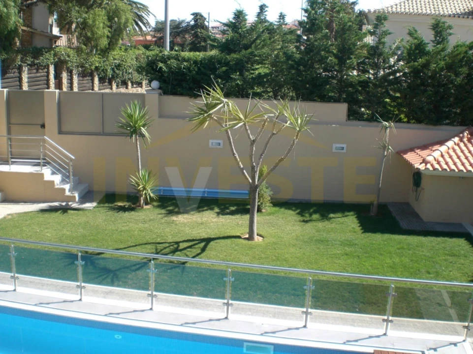 Moradia T5 para Venda em Cascais e Estoril Foto 2