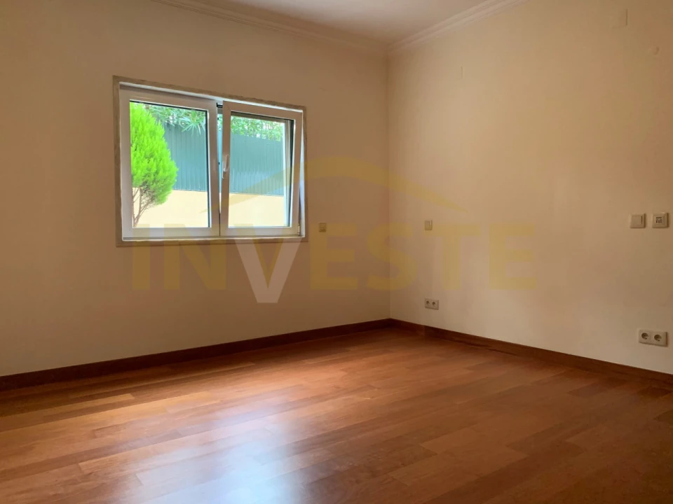 Moradia T5 para Venda em Cascais e Estoril Foto 15