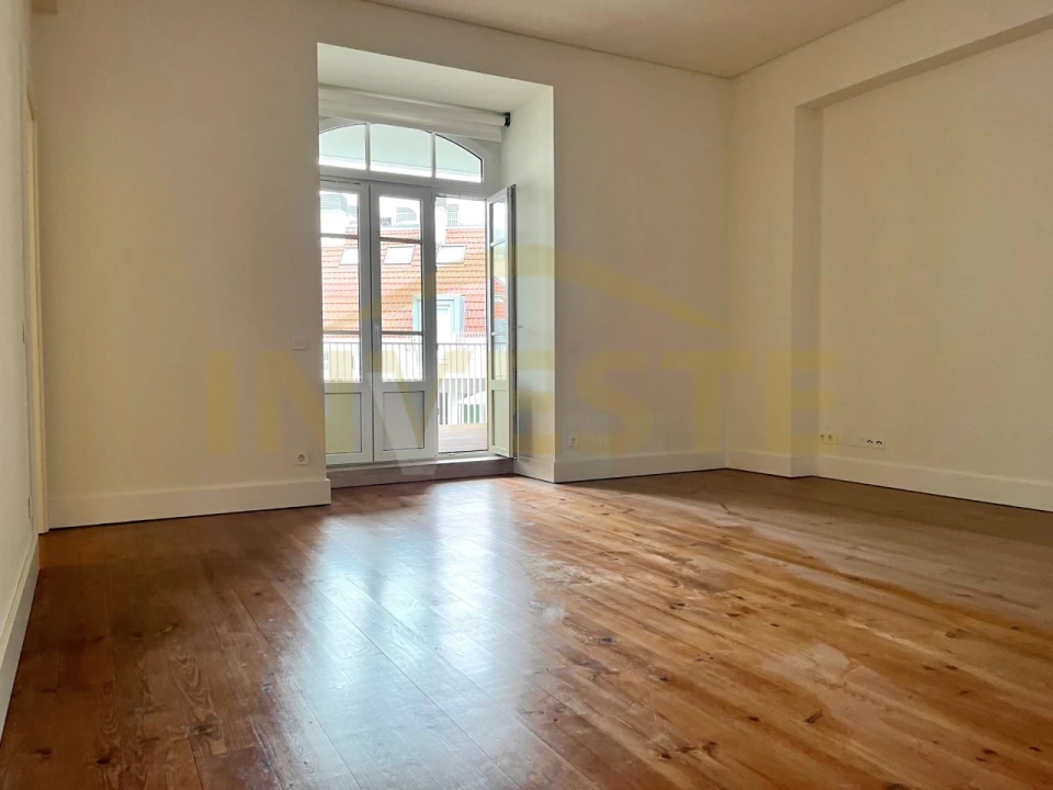 Apartamento T2 para Venda em Santo António Foto 7