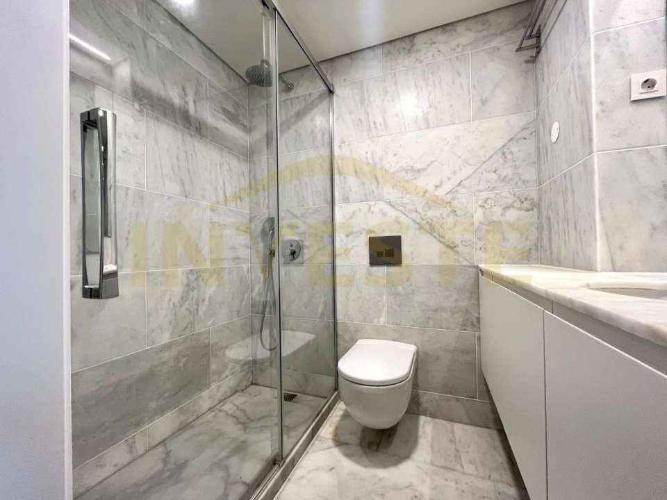 Apartamento T2 para Venda em Santo António Foto 18