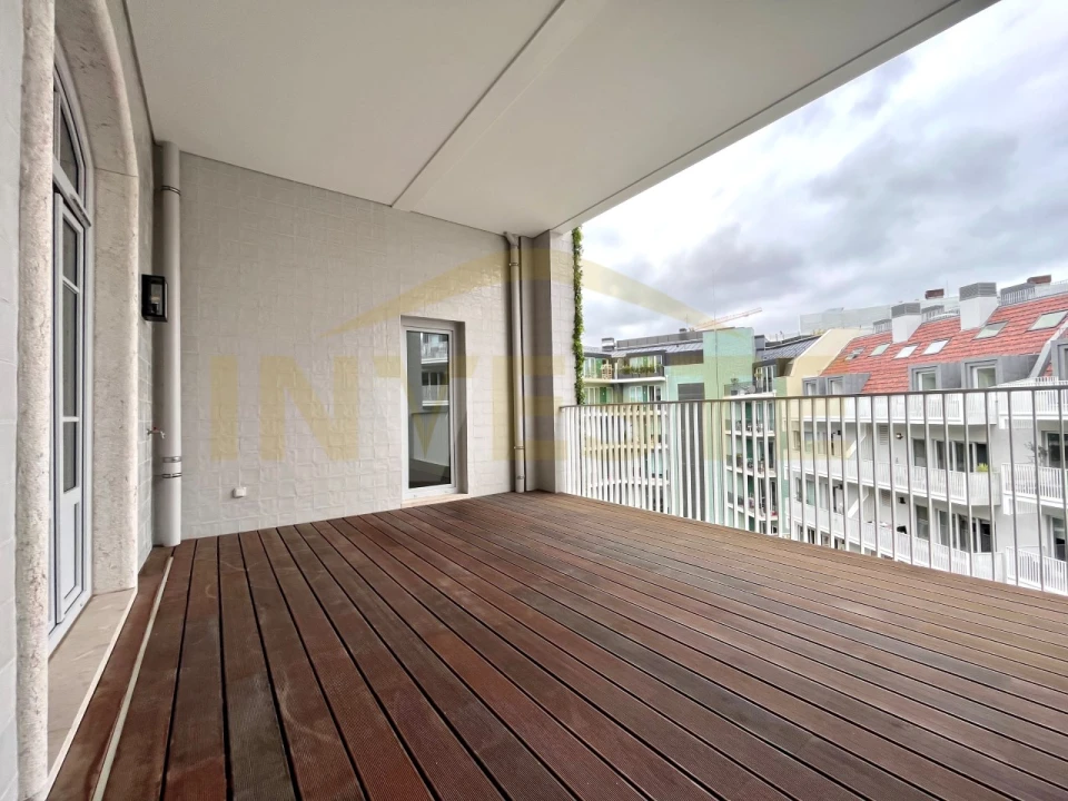 Apartamento T2 para Venda em Santo António Foto 21