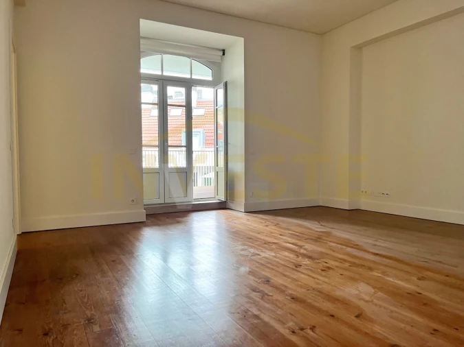 Apartamento T2 para Venda em Santo António Foto 7