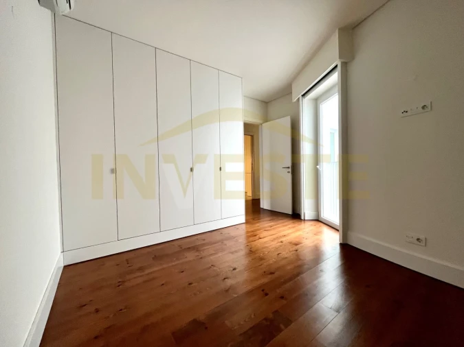 Apartamento T2 para Venda em Santo António Foto 10
