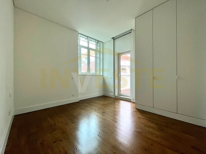 Apartamento T2 para Venda em Santo António Foto 16