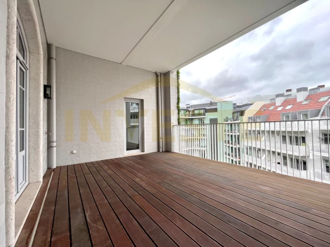 Apartamento T2 para Venda em Santo António Foto 21