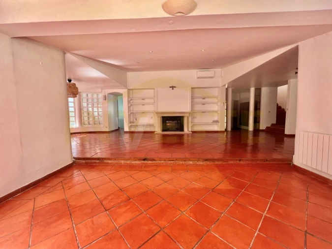 Moradia T4 para Arrendamento em Cascais e Estoril Foto 3