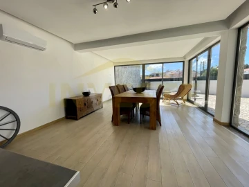 Moradia T3 para Arrendamento em Cascais e Estoril