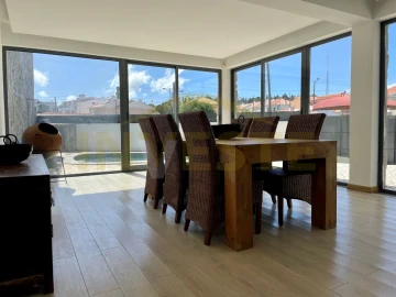 Moradia T3 para Arrendamento em Cascais e Estoril