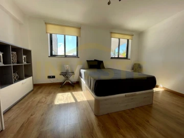 Moradia T3 para Arrendamento em Cascais e Estoril