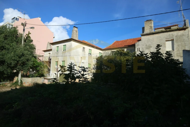 Terreno para Venda em Carcavelos e Parede Foto 6