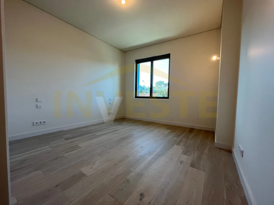 Apartamento T2 para Venda em Cascais e Estoril Foto 14