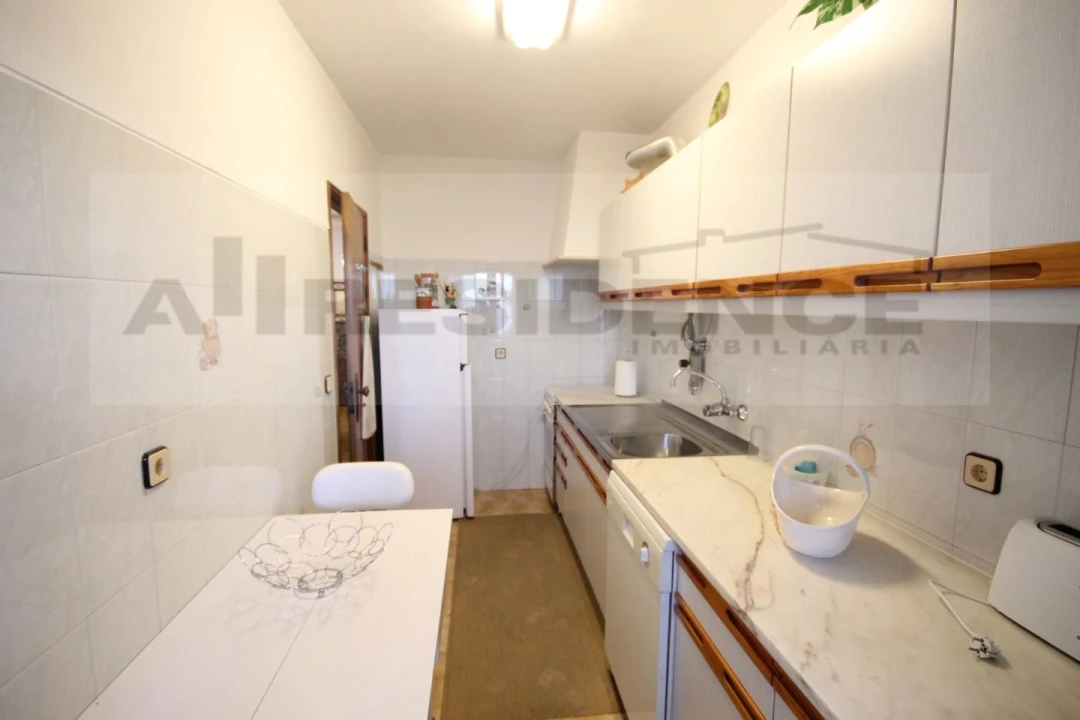 Apartamento T2 para Venda em Armação de Pera Foto 7