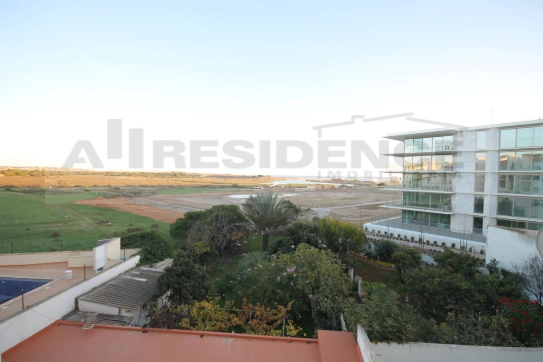 Apartamento T2 para Venda em Armação de Pera Foto 10