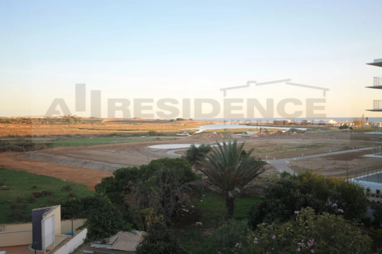 Apartamento T2 para Venda em Armação de Pera Foto 5
