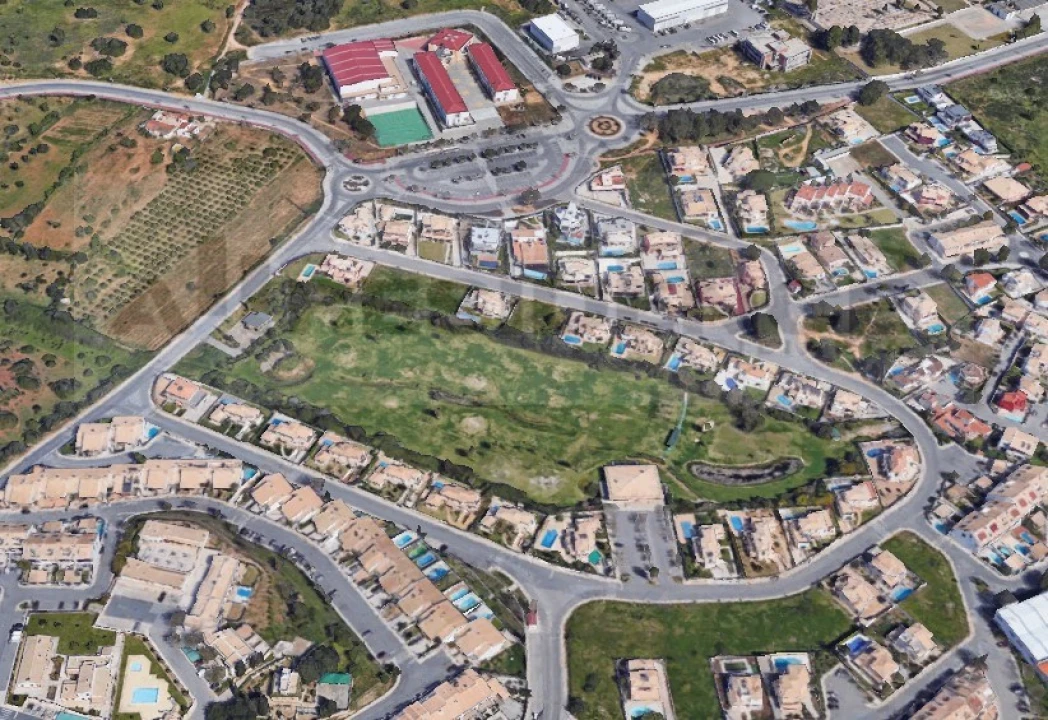 Prédio para Venda em Albufeira e Olhos de Água Foto 1